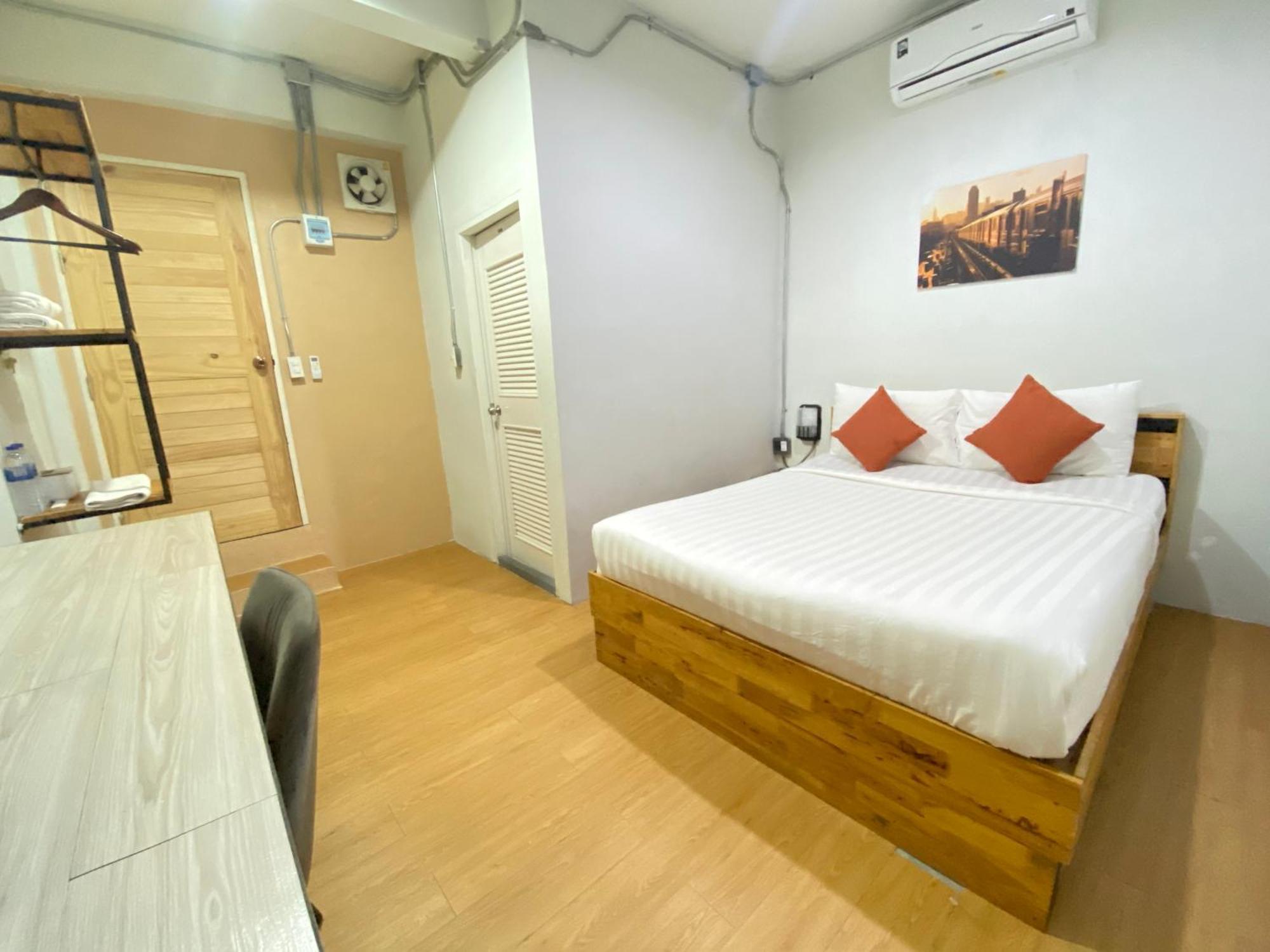 ซับรูมโฮเทล Subroom Hotel Surat Thani Buitenkant foto